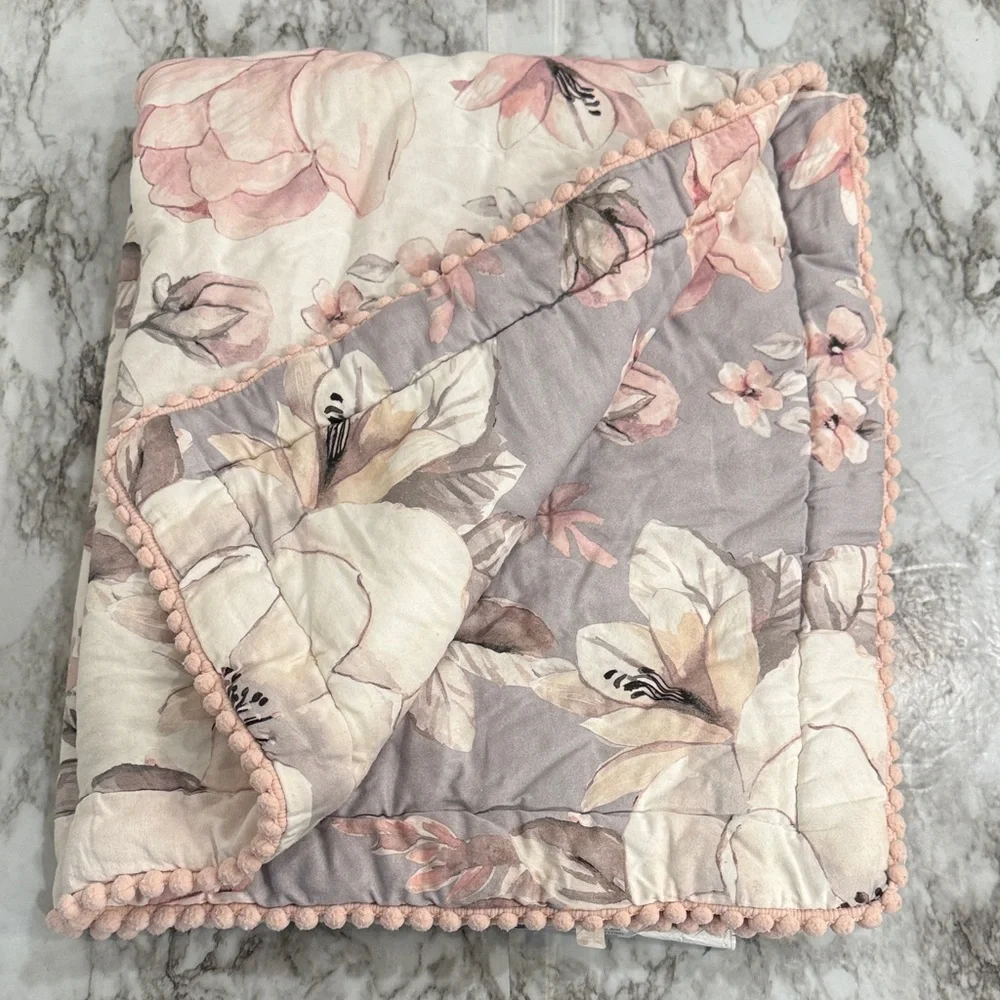 Lambs and Ivy Crib Comforter